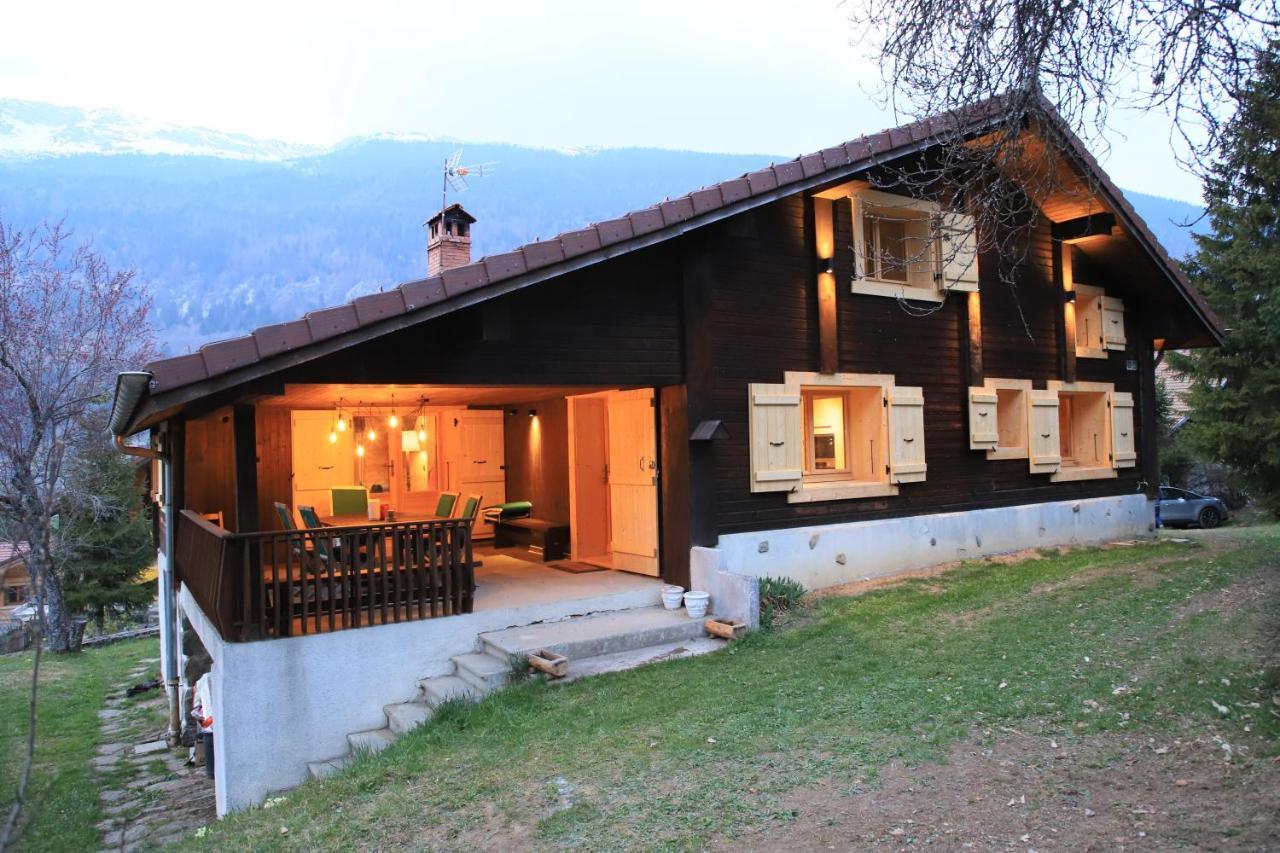 Вилла Sous Les Ecotagnes Les Villards-sur-Thones Экстерьер фото